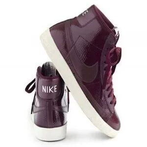 Nike Blazer Hightop sneaker patent burgundy crocodile special edition